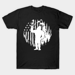 Bigfoot Alien Usa Flag T-Shirt